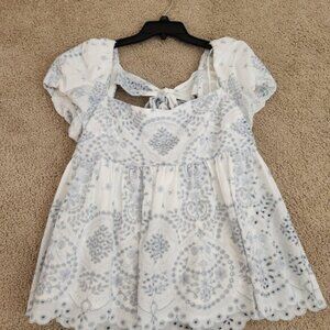 Antonio Melani Born Fifth Blue White Embroidered Eyel Puff Sleeve Blouse…